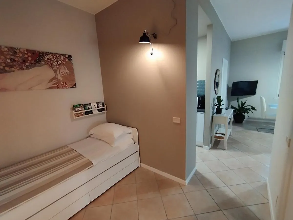 Milano Lodge Bussero Italien